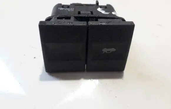 Ford Mondeo Mk III Tailgate opening switch 3S7T19B514AB
