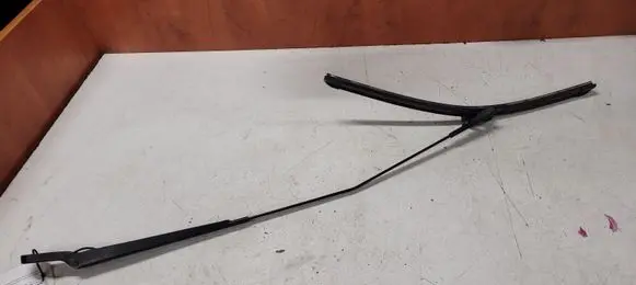 Citroen C5 Front wiper blade arm