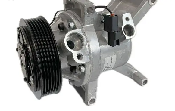 Mazda Demio Air conditioning (A/C) compressor (pump) Z0015381A D07A-61-450 L4500D07AA01