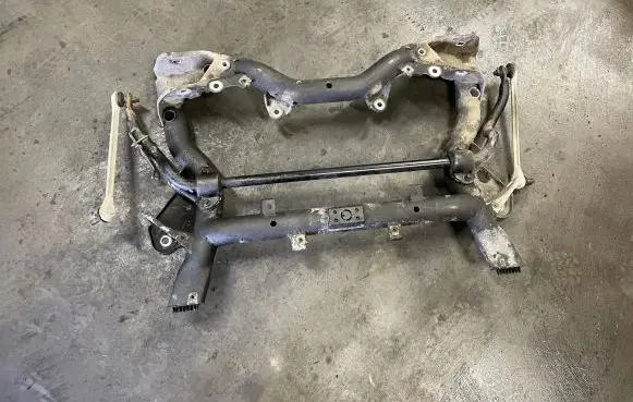 Mercedes-Benz C W204 Front subframe