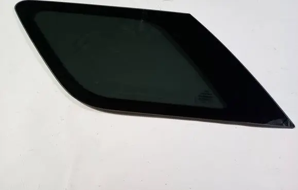 Ford Explorer V Rear side window E000251