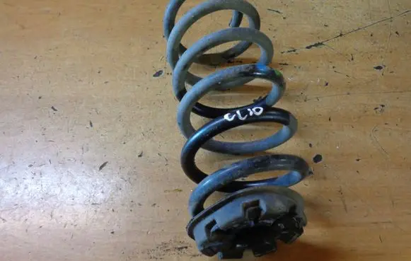 Renault Clio IV Front coil spring