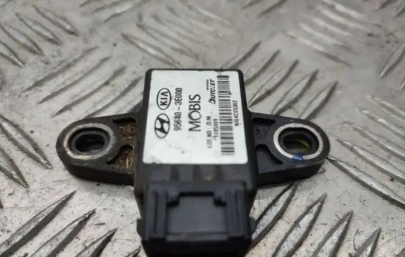 KIA Sorento ESP acceleration yaw rate sensor 956403E000