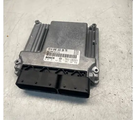 Mercedes-Benz E W211 Engine control unit/module A6461533079 1039S03614 0281011162