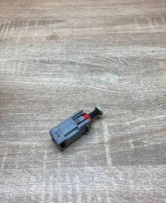 Opel Zafira A Brake pedal sensor switch 09185907
