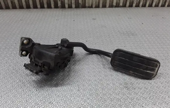 Volkswagen Sharan Accelerator throttle pedal 7M3721603B