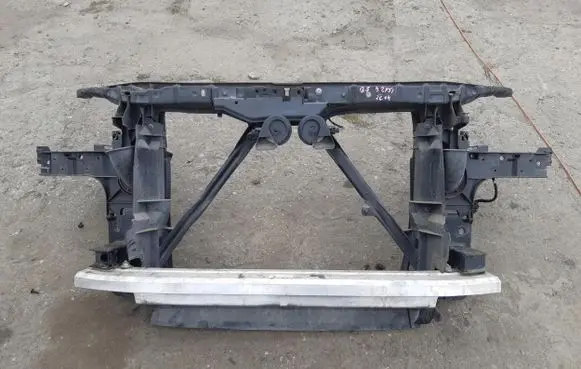 Audi Q7 4L Radiator support slam panel