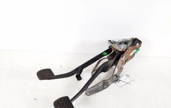 Toyota Aygo AB10 Brake pedal 47101-0H010