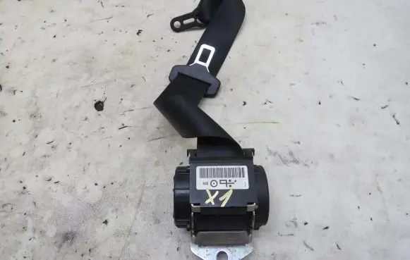 BMW X1 E84 Front seatbelt 607051100E