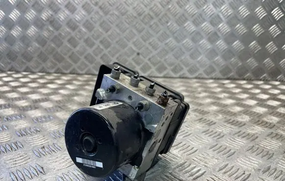 BMW 3 E92 E93 ABS Pump 6784766 10096108613 10061336721
