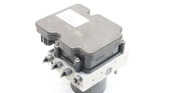 Maserati Quattroporte ABS Pump 6700352850 2265106539