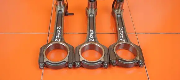 Ford Focus Connecting rod/conrod KORBOWOD M2DA 27XZ2