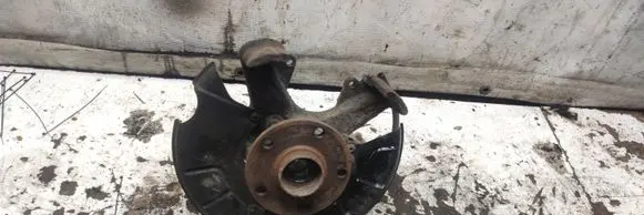 Front wheel hub