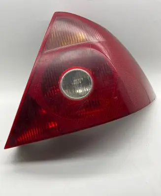 Ford Mondeo Mk III Rear/tail lights 1S7113404A