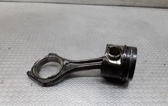 Piston with connecting rod