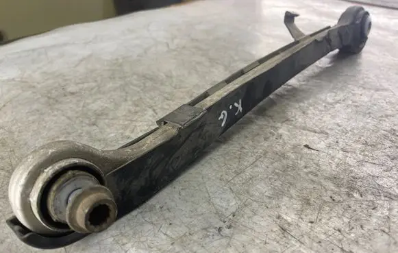 Mercedes-Benz S W221 Rear control arm 2213520388