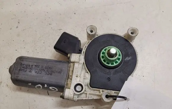BMW 5 E60 E61 Rear door window regulator motor 6922320
