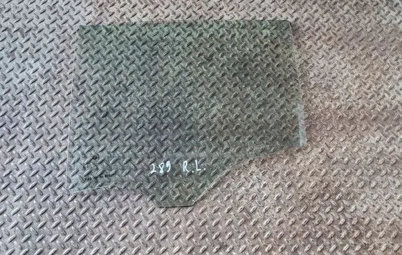 BMW 1 F40 Rear door window glass