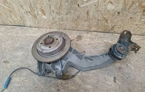 Mini One - Cooper Clubman R55 Rear wheel hub