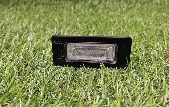Audi A4 S4 B8 8K Number plate light 8T0943021