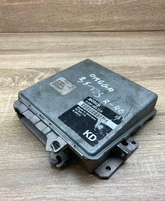 Opel Omega B1 Engine control unit/module ECU 90563172 281001215