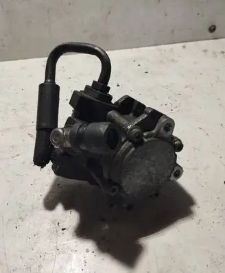 Chevrolet Captiva Power steering pump 2108226