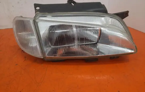Peugeot Partner Headlight/headlamp