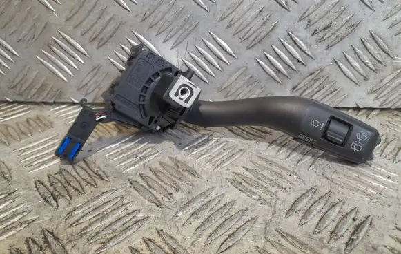 Audi A3 S3 8P Wiper control stalk 8P0953519A 01203610 20361052015092