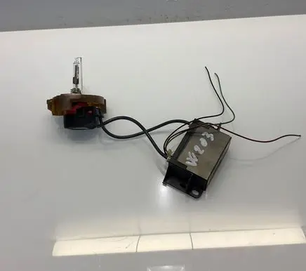 Mercedes-Benz C W203 Headlight ballast module Xenon 