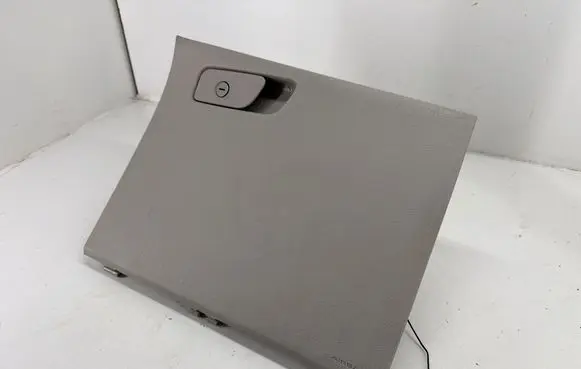 Chrysler Pacifica Glove box lid/cover 5RL34TRMAE