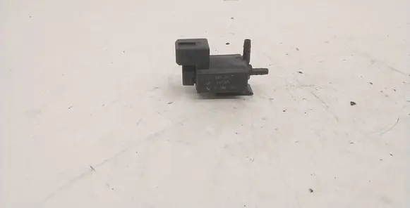 BMW 3 E46 Turbo solenoid valve 72234100 02T221 1742712