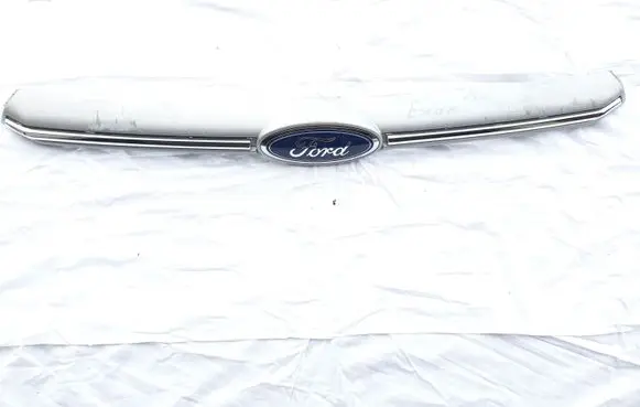 Ford Escape III Front bumper upper radiator grill GJ548200 GJ548200DAW