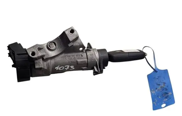 Skoda Fabia Mk2 (5J) Ignition lock 6R0905851D 3T0837202L 6R0905865