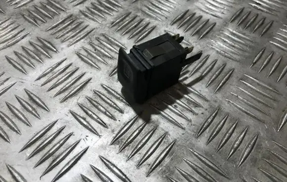 Seat Toledo I (1L) Windscreen/window heater switch 1l0959621