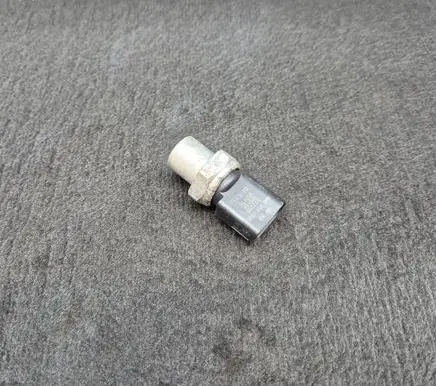 Audi A4 S4 B8 8K Air conditioning (A/C) pressure sensor 4H0959126B