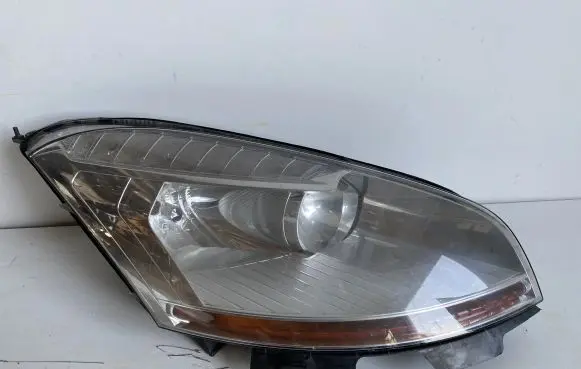 Citroen C4 I Picasso Headlight/headlamp 16298200