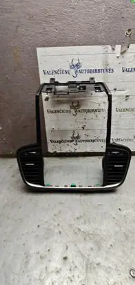 Renault Koleos II Panel trim 682601595R