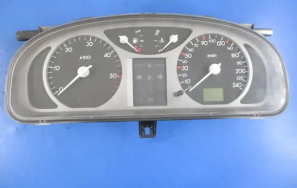 Renault Laguna II Speedometer (instrument cluster) 8200218878