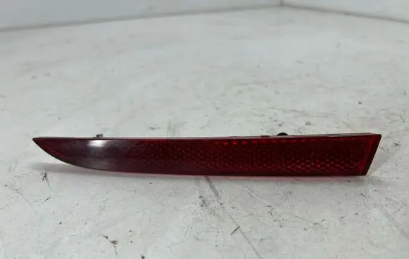 Chevrolet Camaro Rear tail light reflector 92282552