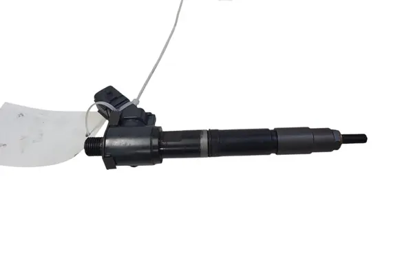 Volvo V40 Fuel injector 31336878