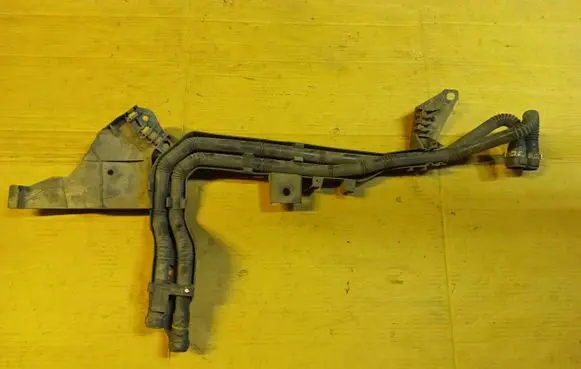 Renault Espace - Grand espace IV Engine coolant pipe/hose 8200189697 8200189700