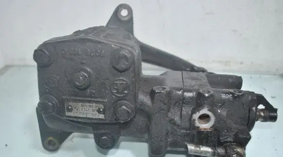 BMW 7 E38 Steering rack 8075501107A