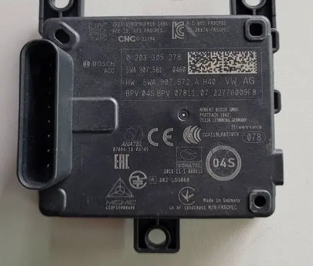 Volkswagen Golf VIII Distronic sensor radar 06H00091J010 090DS7Z0Z 5WA907561