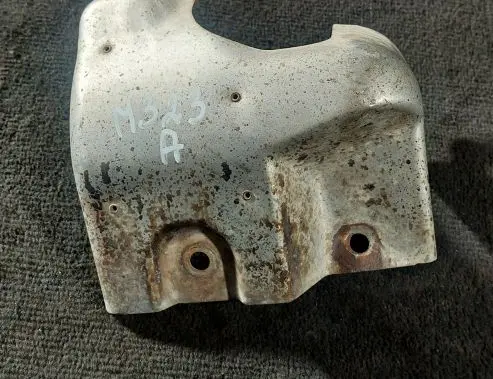 Mazda 323 F Exhaust heat shield