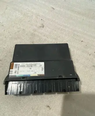 Ford Mondeo Mk III Engine control unit/module 5WK48743A 5WK48824