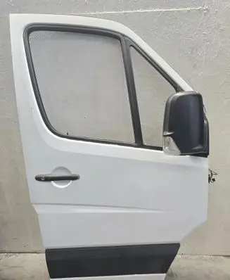Mercedes-Benz Sprinter W906 Front door 