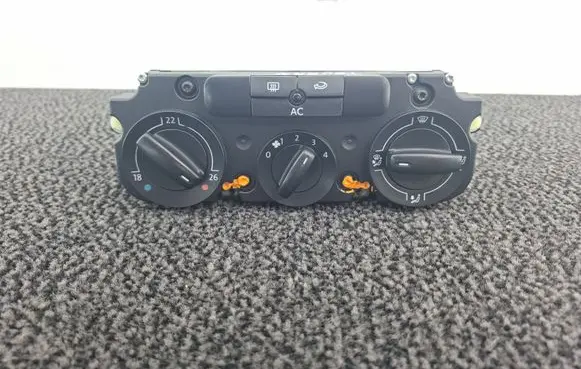 Volkswagen Caddy Climate control unit 1T1820045B 1T1820045