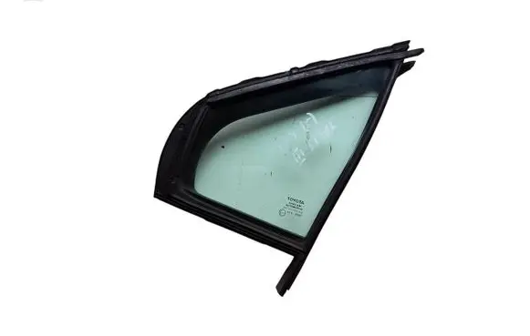 Toyota Yaris Front door vent window glass four-door 682160D050
