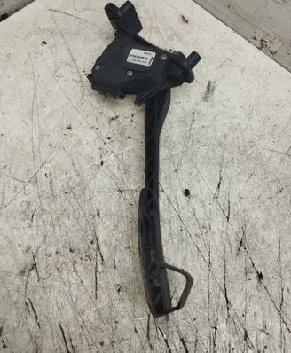 Volvo S60 Accelerator throttle pedal 6PV00853701 30636004
