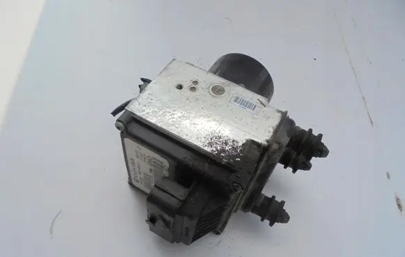 Volkswagen PASSAT B6 ABS Pump